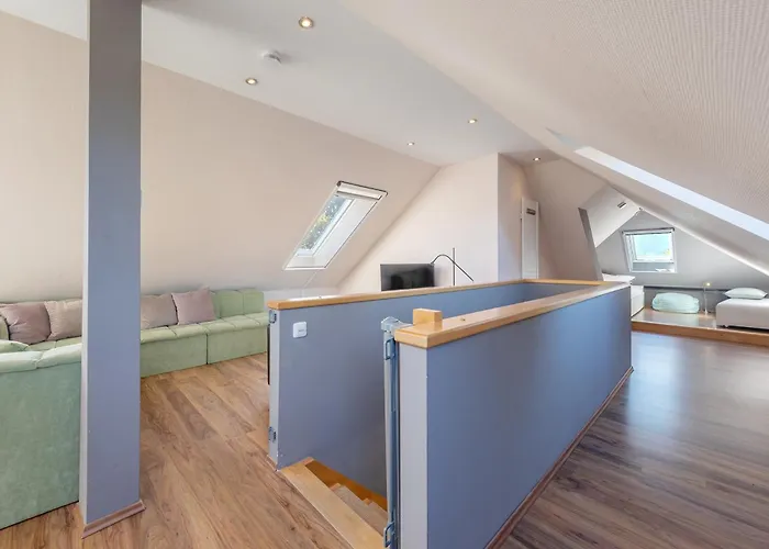 6 East * Timmendorfer Strand