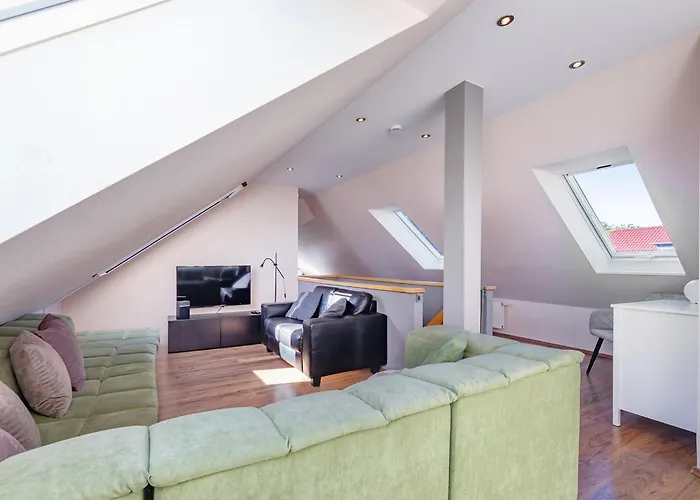 6 East * Timmendorfer Strand